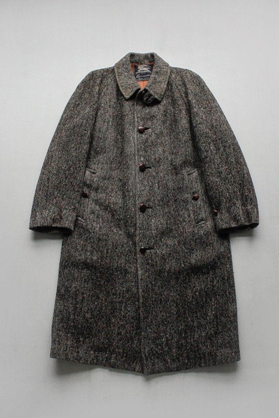 1950s, Burberrys Irish Tweed Raglan Coat, Special Hand Woven Tweed (105)